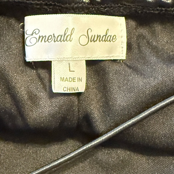 New Black Emerald Sundae Dress. Size Large - Picture 10 of 10